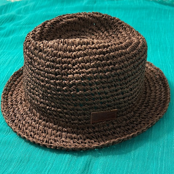 Ladies Hat - Picture 2 of 6